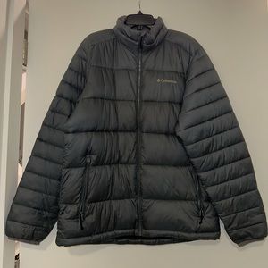 Men’s Dark Grey Columbia puff jacket size Medium